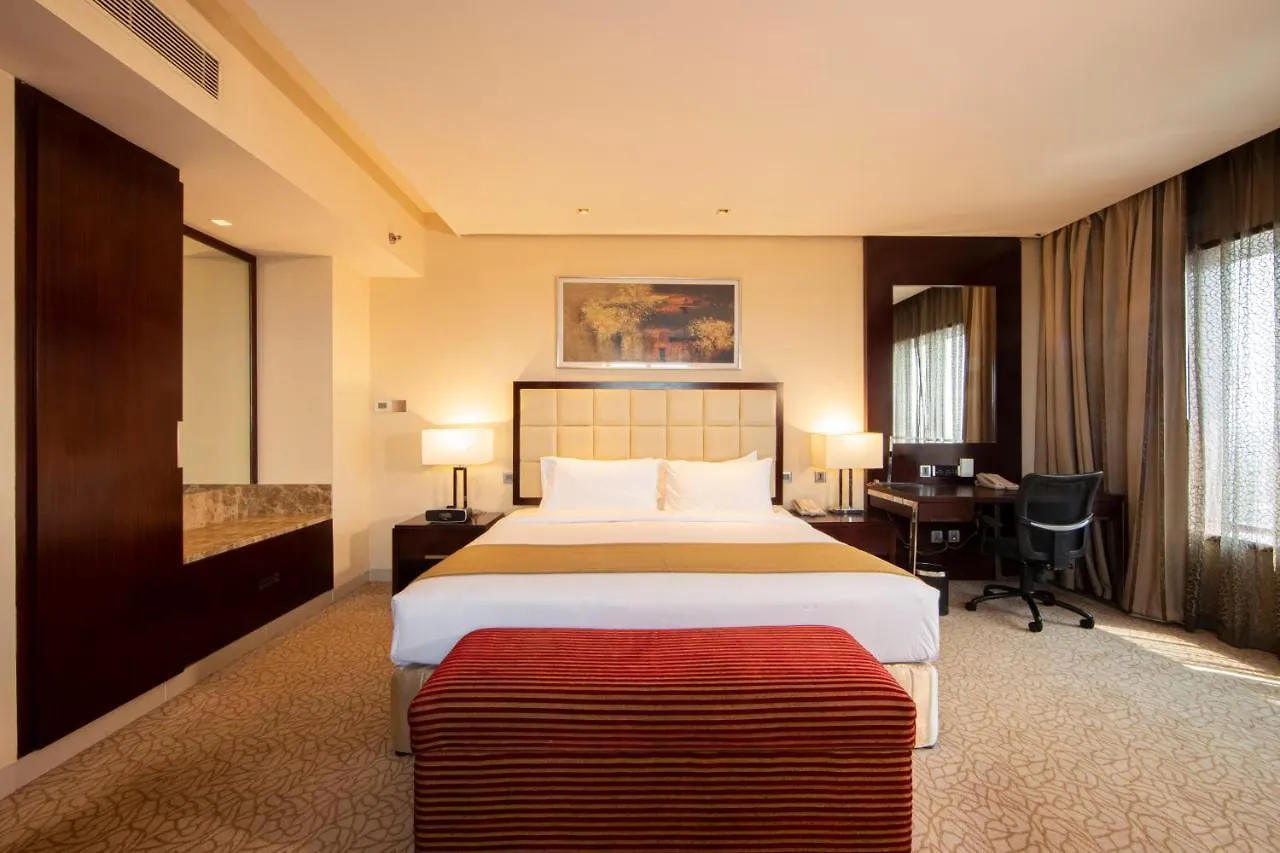 Holiday Inn Cochin By Ihg Kochi 5*,