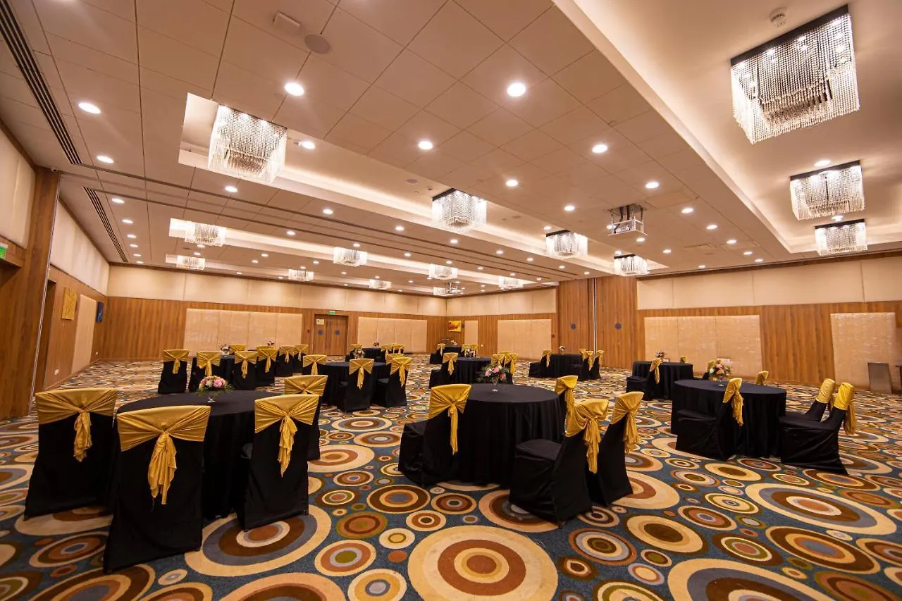Holiday Inn Cochin By Ihg Kochi