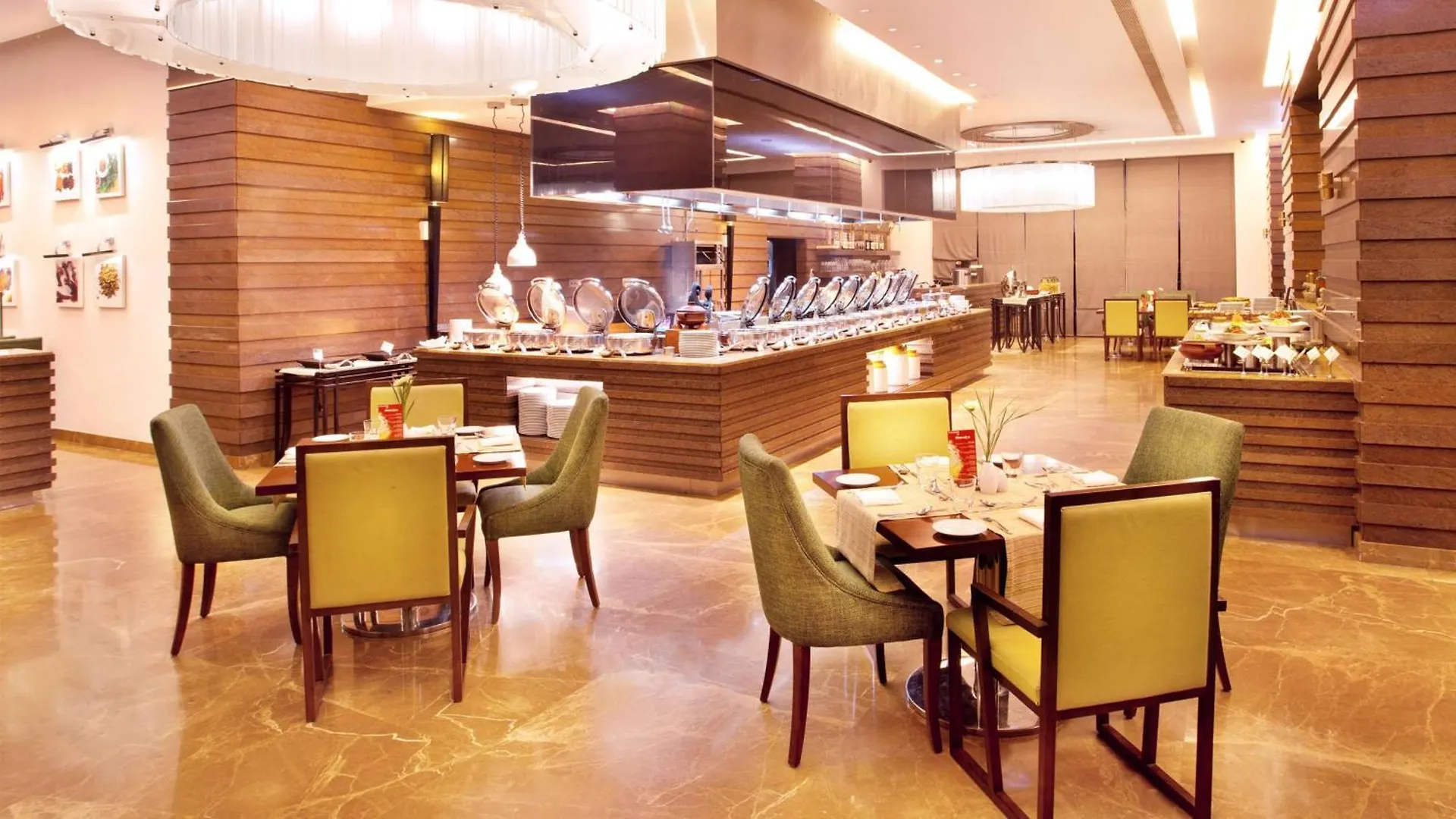 ***** Hotel Holiday Inn Cochin By Ihg Kochi India