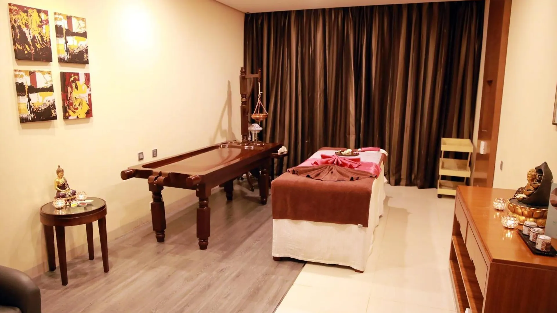 Holiday Inn Cochin By Ihg Kochi India