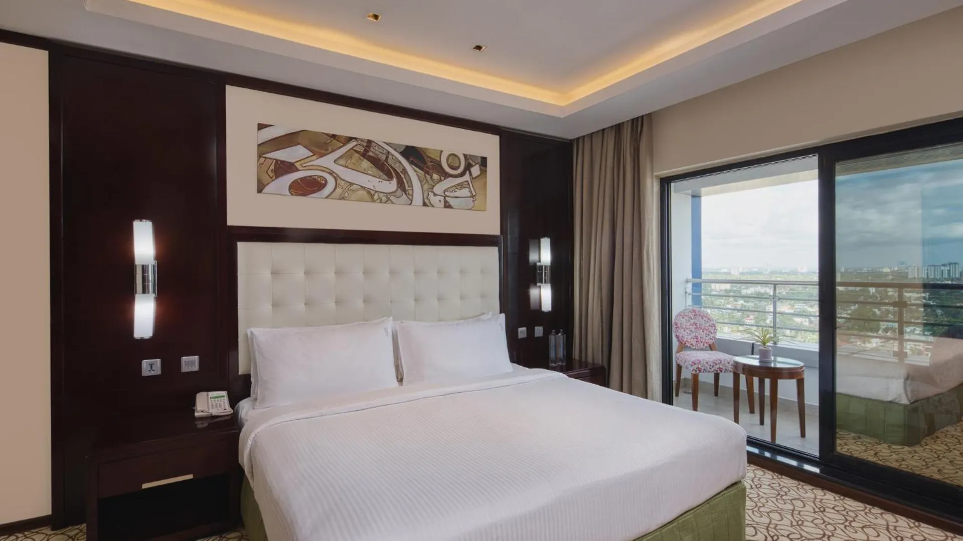 Holiday Inn Cochin By Ihg Kochi