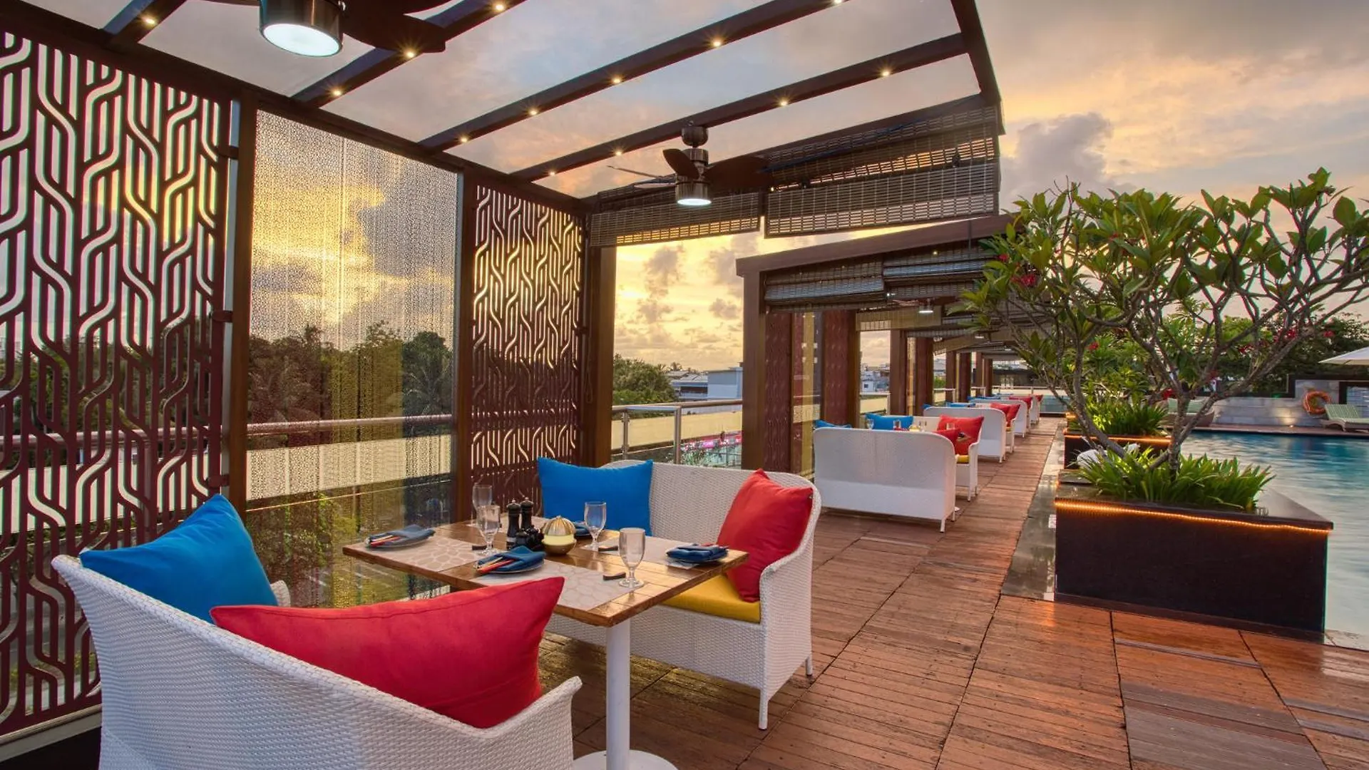 Hotel Holiday Inn Cochin By Ihg Kochi