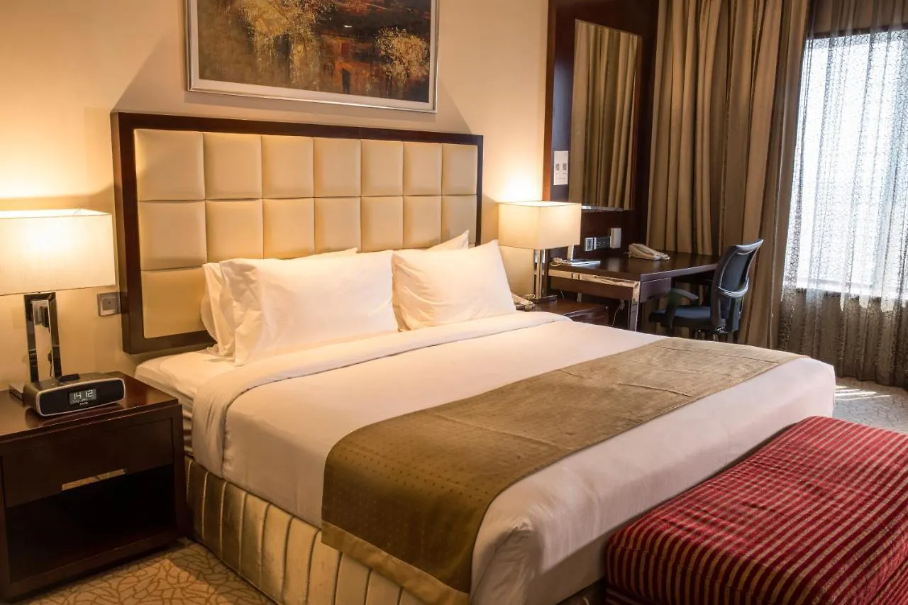 Holiday Inn Cochin By Ihg Kochi Hotel