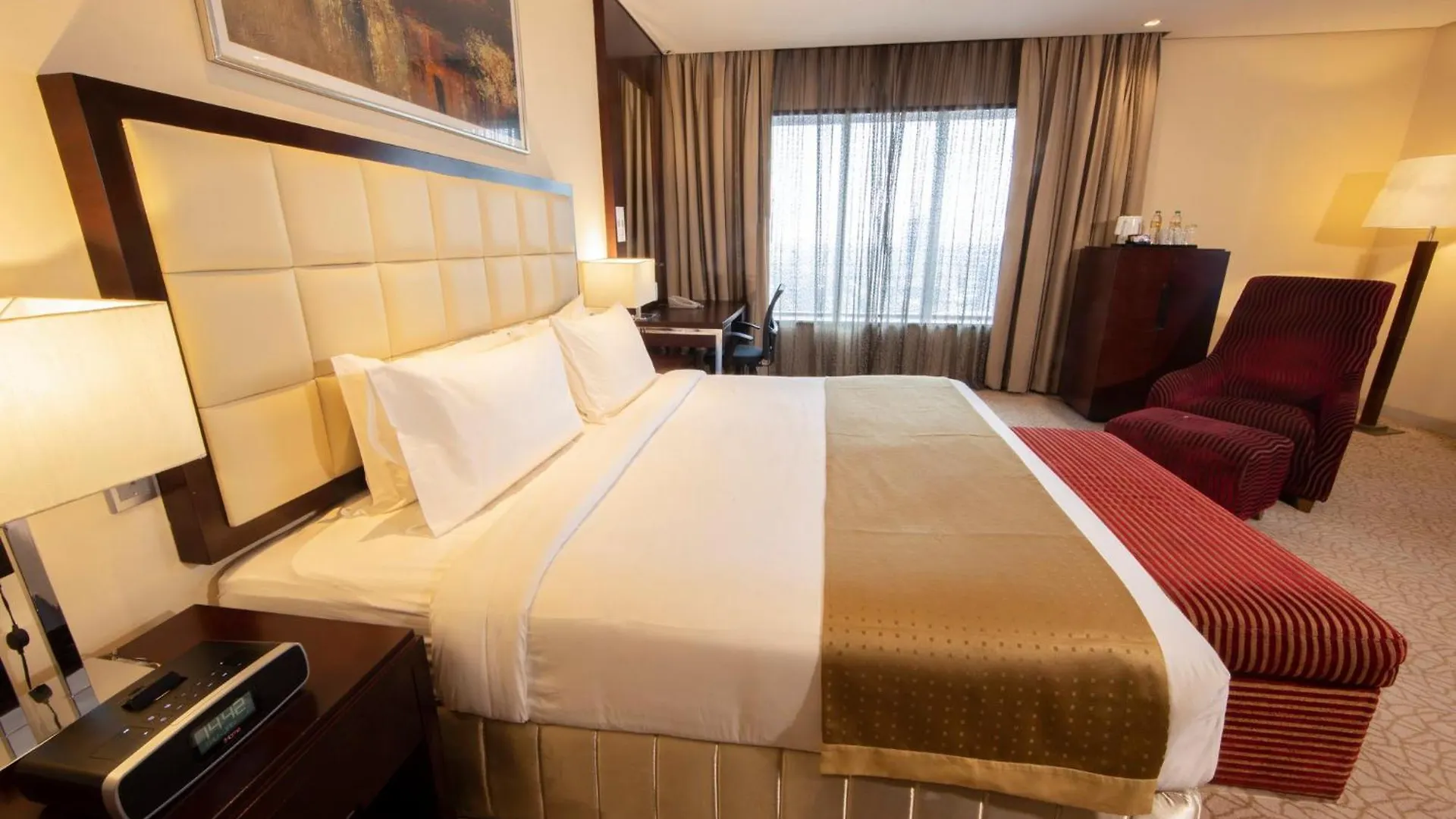 Holiday Inn Cochin By Ihg Kochi 5*,